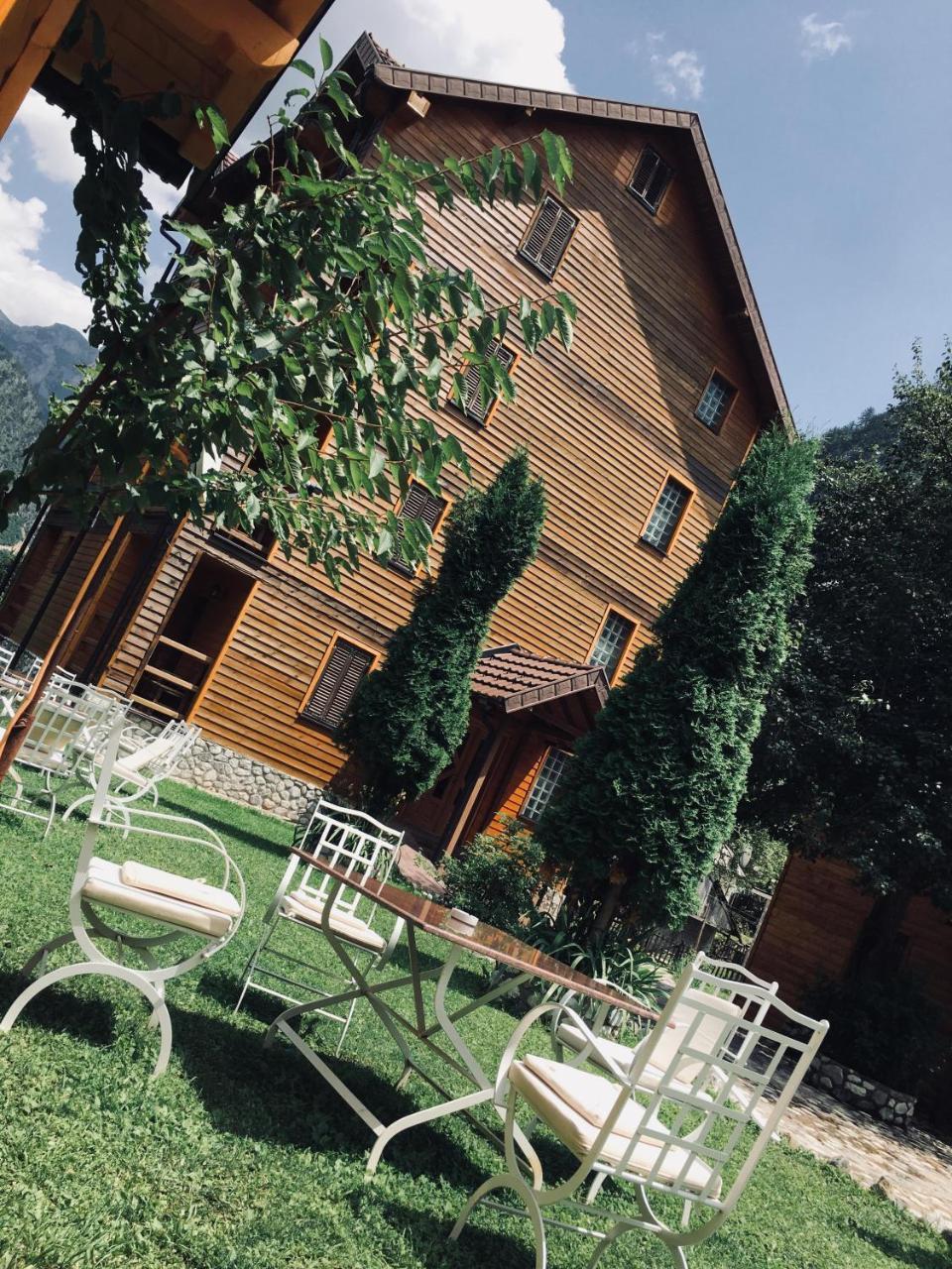 Hostel Rilindja Valbone Exterior photo